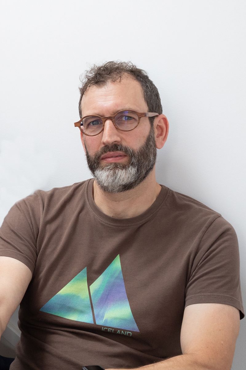 Fotografía de Toni Cobertera, en el equipo de Básico somos diseñadores/as