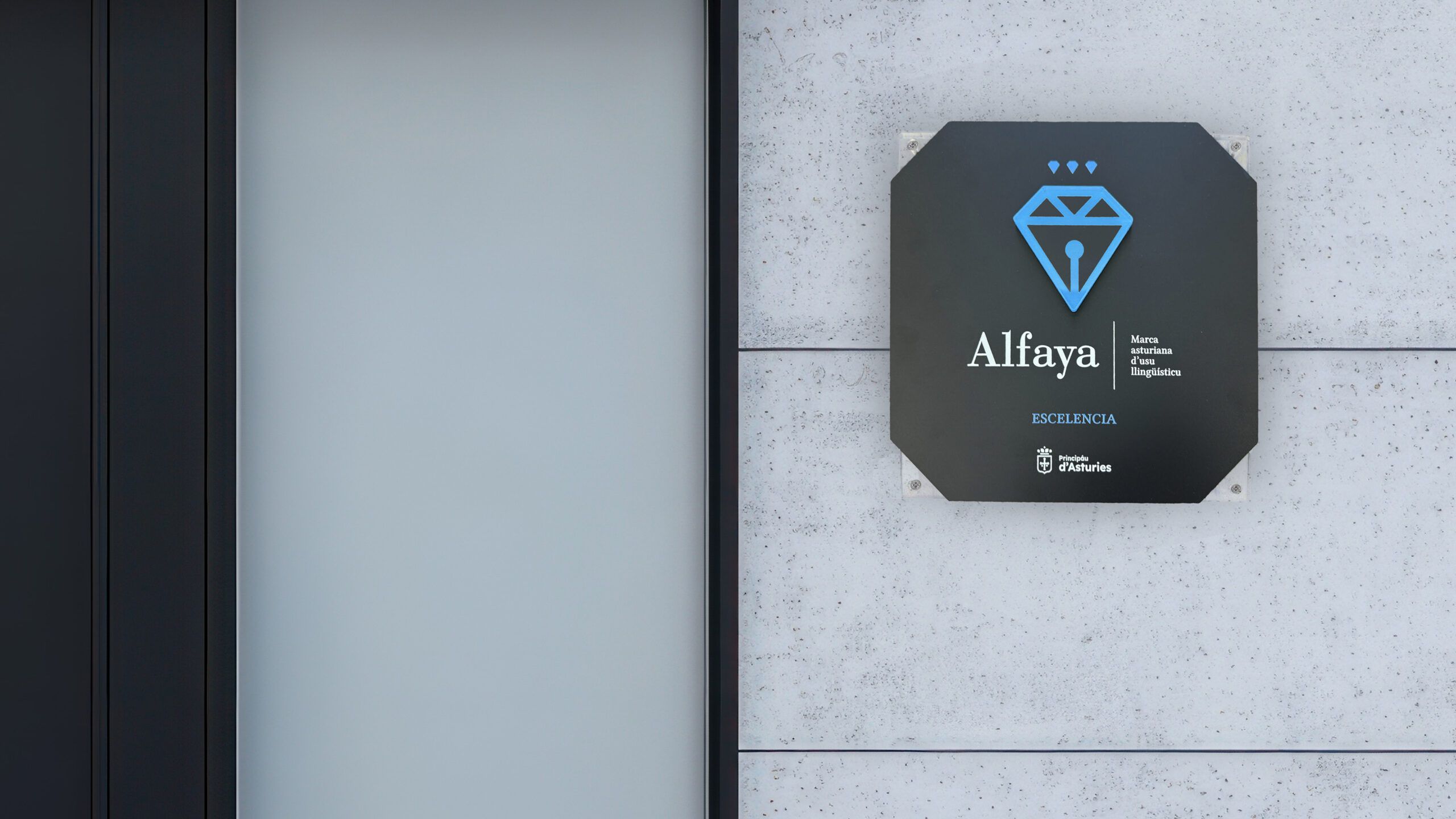 Placa parede alfaya